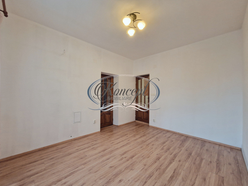 Apartament in imobil interbelic, str. Emil Racovita
