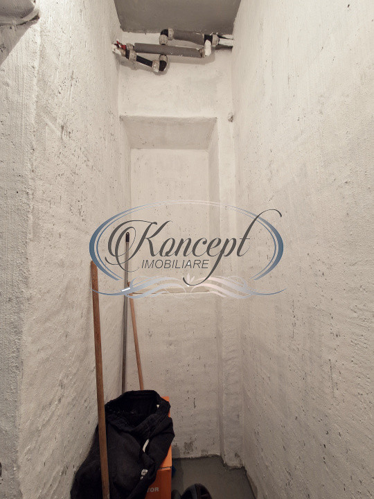 Apartament in imobil interbelic, str. Emil Racovita