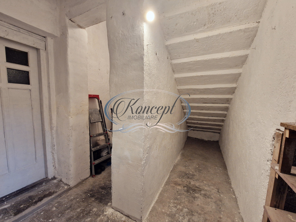 Apartament in imobil interbelic, str. Emil Racovita