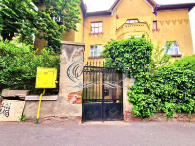 Apartament in imobil interbelic exclusivist, aproape de centrul orasului.