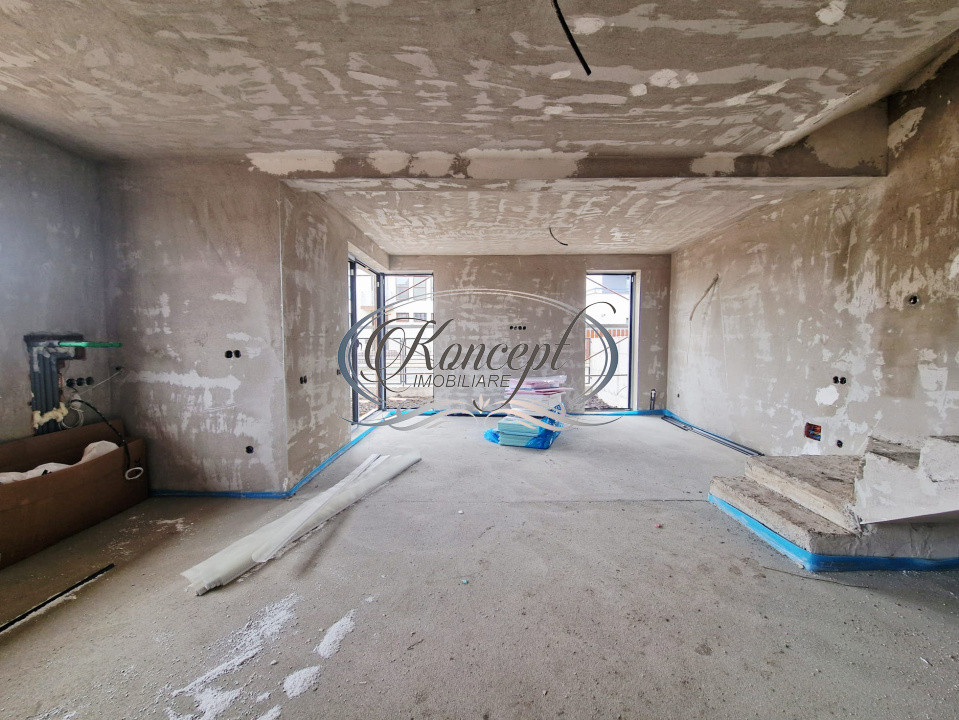 Duplex premium si FINISAT pe Mihai Romanu