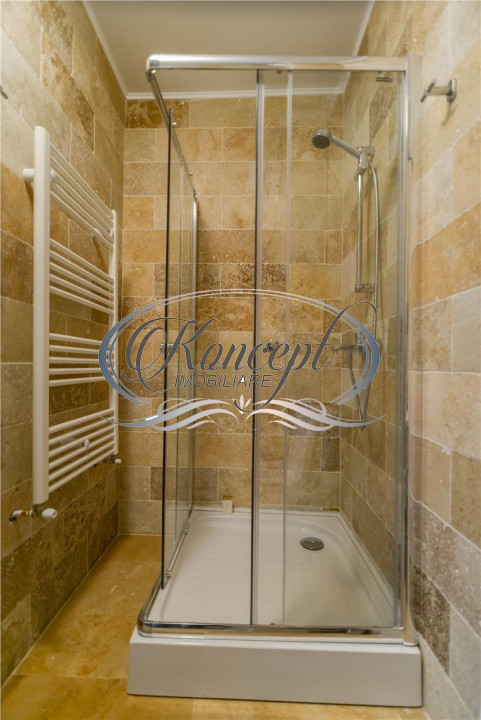 Apartament spatios in Park Lake