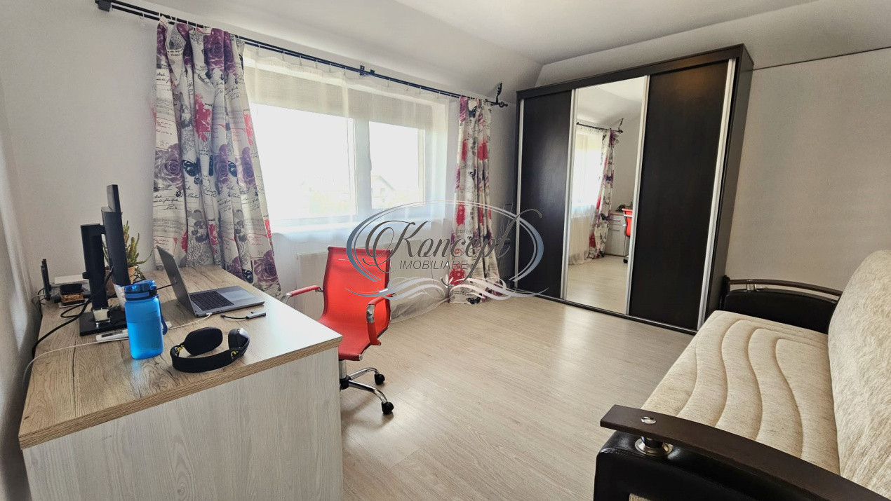 Casa pe 2 niveluri, curte amenajata, parcare, pet friendly, langa Motel Gilau