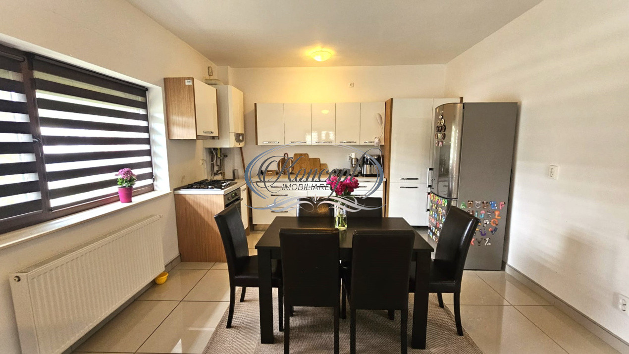 Casa pe 2 niveluri, curte amenajata, parcare, pet friendly, langa Motel Gilau