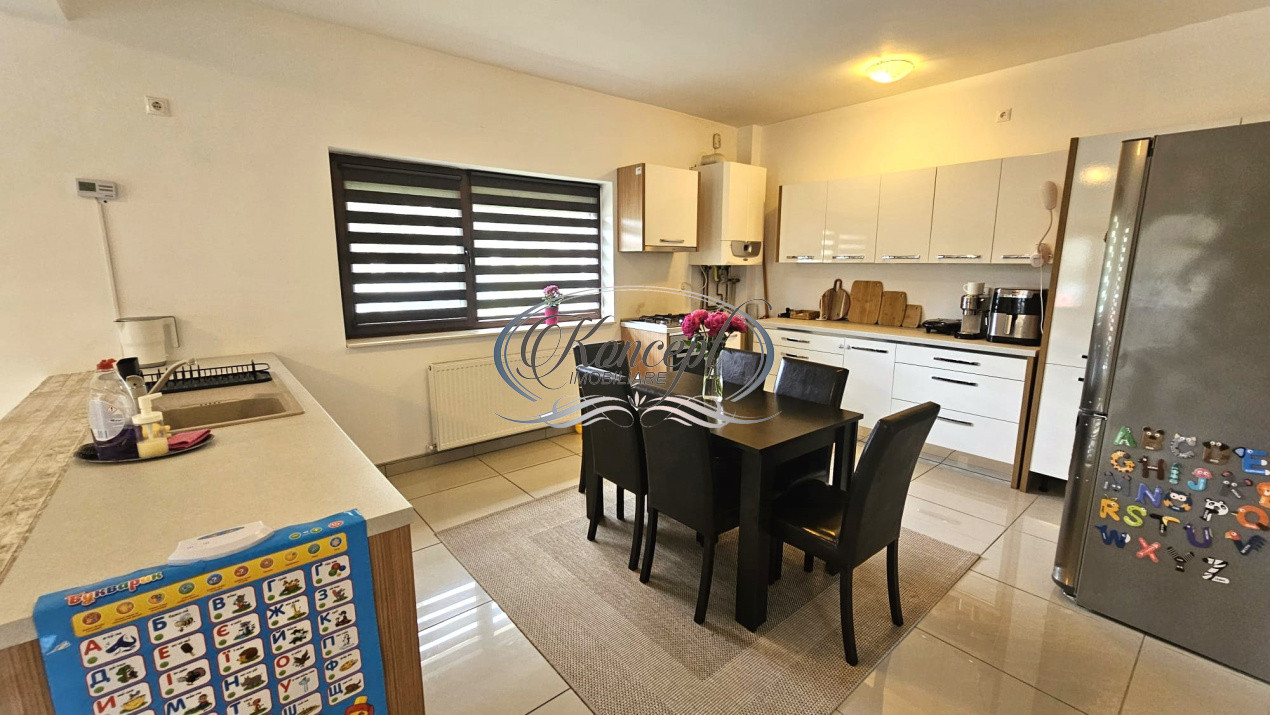 Casa pe 2 niveluri, curte amenajata, parcare, pet friendly, langa Motel Gilau