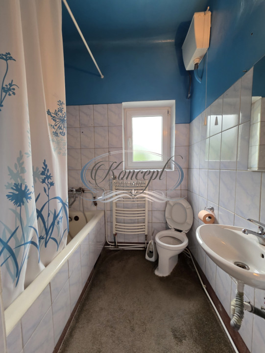 Birou decomandat, ideal avocatura, etaj 1, zona Maestro