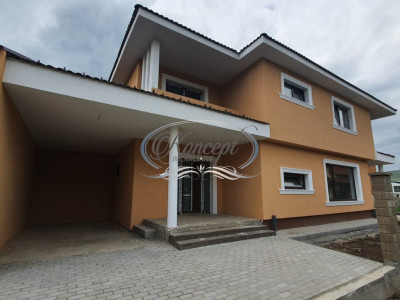 Casa individuala cu garaj