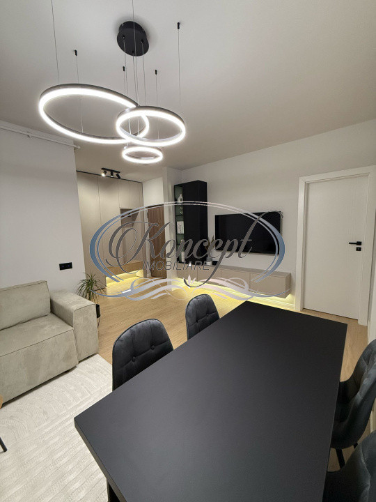 Apartament la cheie, la etaj intemediar, cu parcare