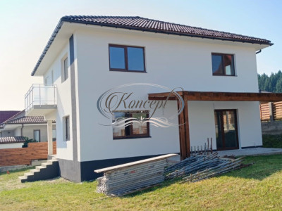 Casa individuala moderna si teren de 500 mp in Chinteni 