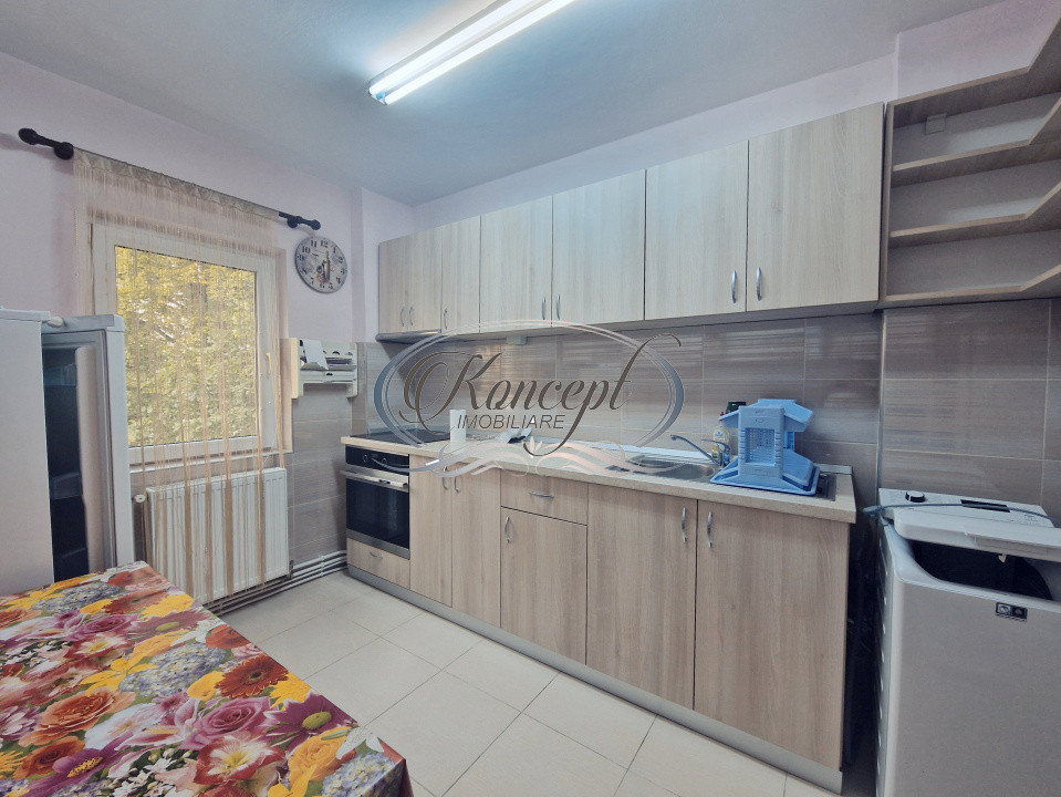 Apartament la cheie, renovat, la etaj intermediar