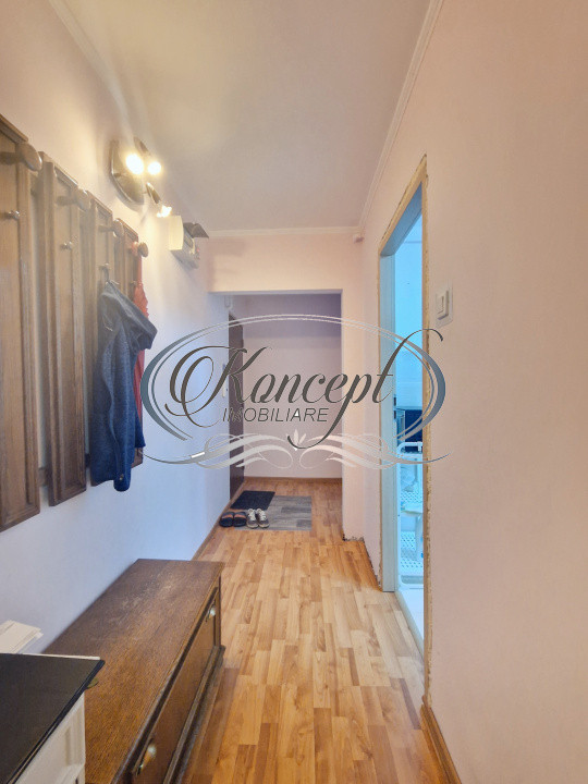 Apartament la cheie, renovat, la etaj intermediar