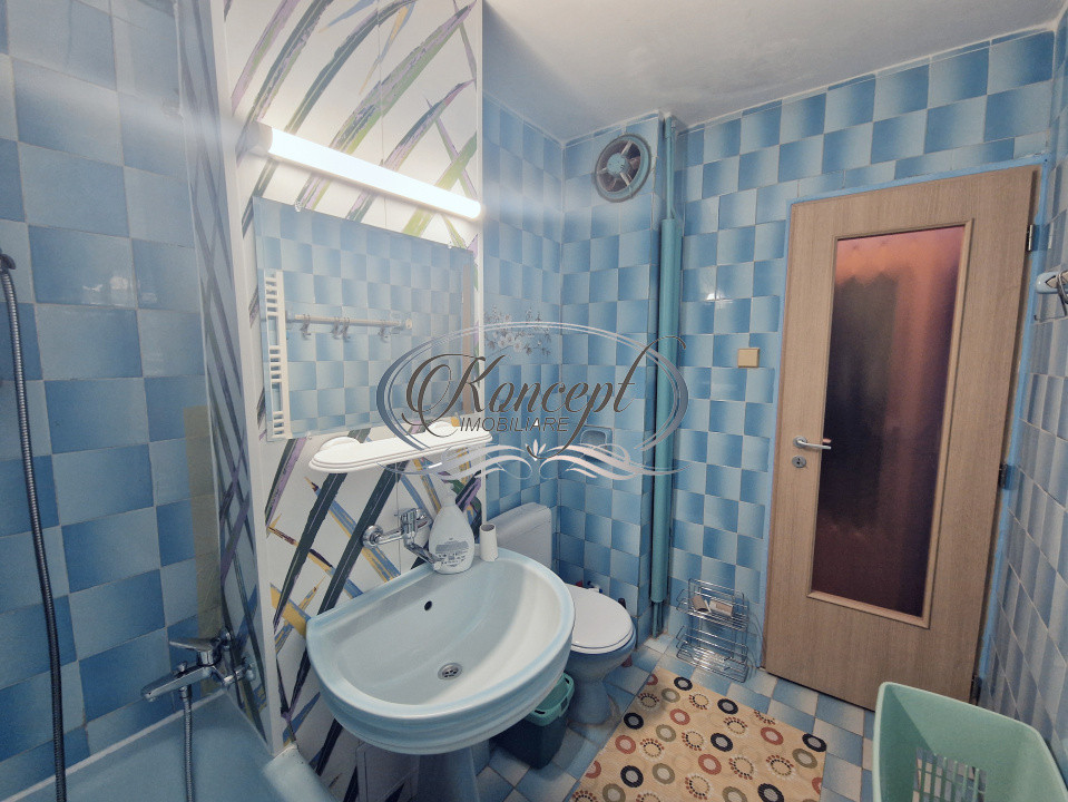 Apartament la cheie, renovat, la etaj intermediar