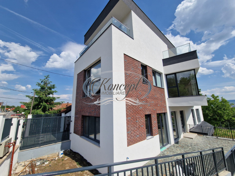 Duplex cu panorama superba