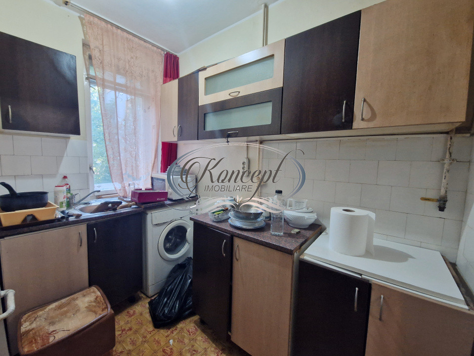 Apartament decomandat, la etaj intermediar, pentru investiții 