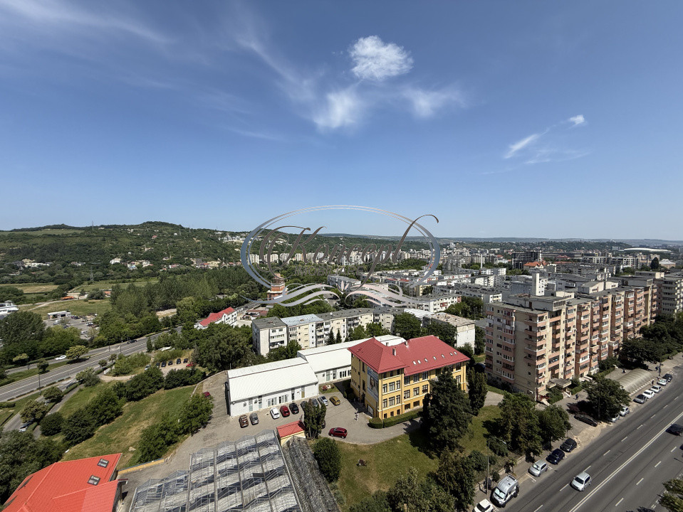 Apartament spatios in cel mai inalt bloc din Cluj cu parcare subterana