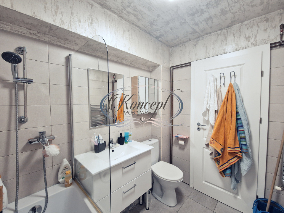 Apartament la cheie, cu terasa, pe Aurel Vlaicu