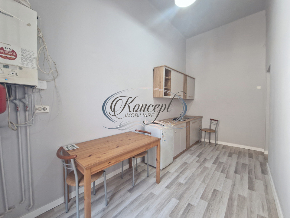 Apartament spațios, renovat, în centrul istoric