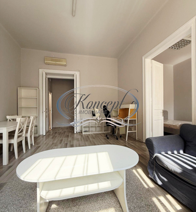 Apartament spațios, renovat, în centrul istoric
