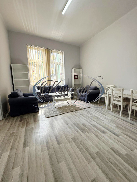 Apartament spațios, renovat, în centrul istoric