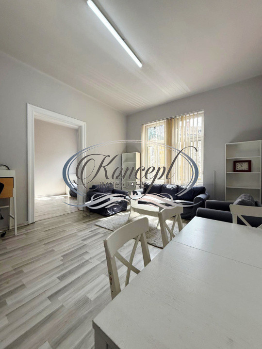Apartament spațios, renovat, în centrul istoric