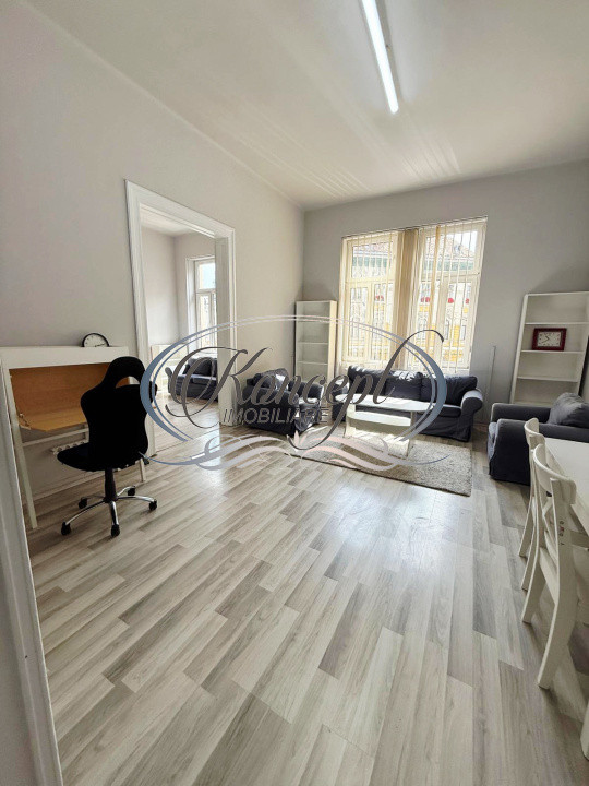Apartament spațios, renovat, în centrul istoric