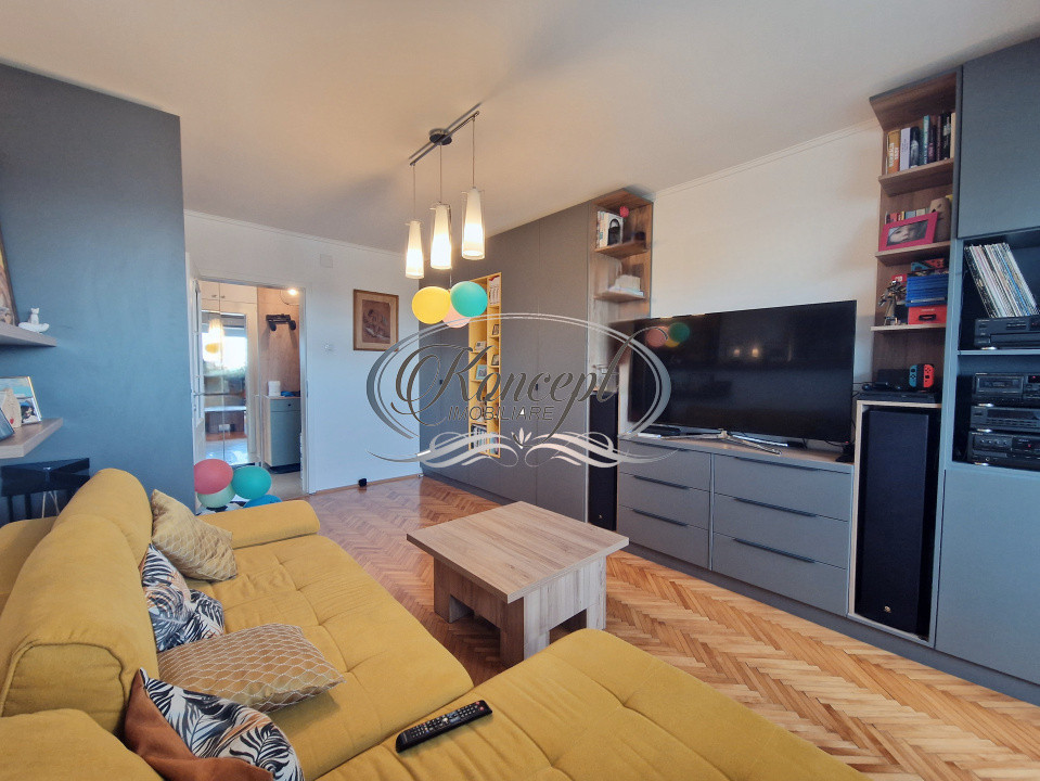 Apartament la cheie, etaj intermediar in zona linistita, langa Hotel Royal