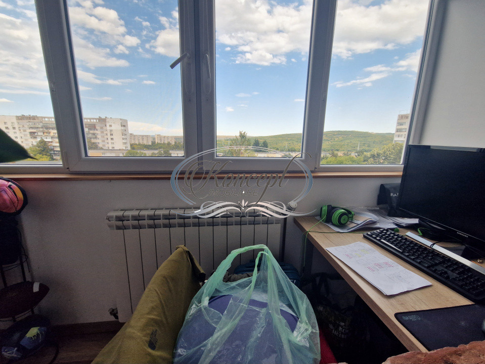 Apartament la cheie, etaj intermediar in zona linistita, langa Hotel Royal