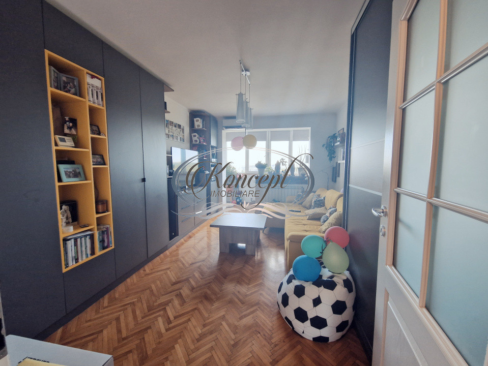Apartament la cheie, etaj intermediar in zona linistita, langa Hotel Royal