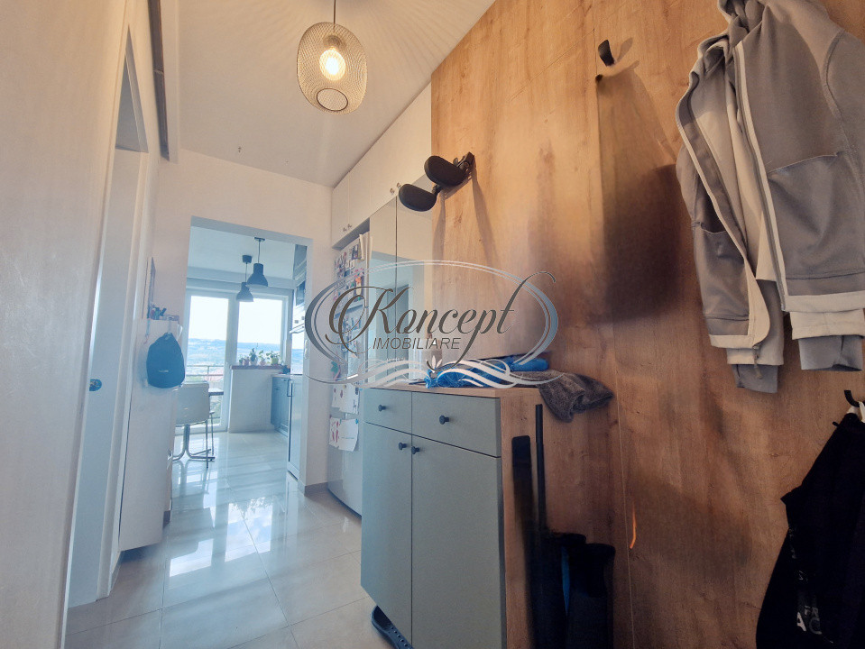 Apartament la cheie, etaj intermediar in zona linistita, langa Hotel Royal