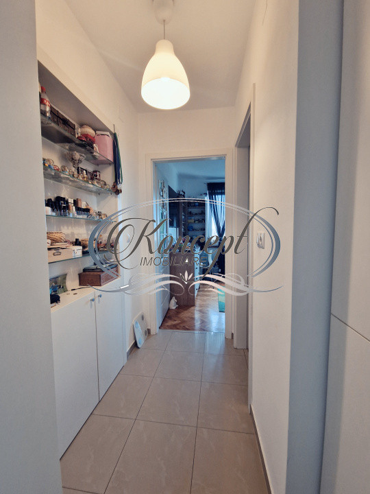 Apartament la cheie, etaj intermediar in zona linistita, langa Hotel Royal
