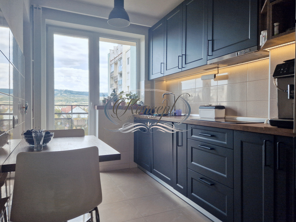 Apartament la cheie, etaj intermediar in zona linistita, langa Hotel Royal