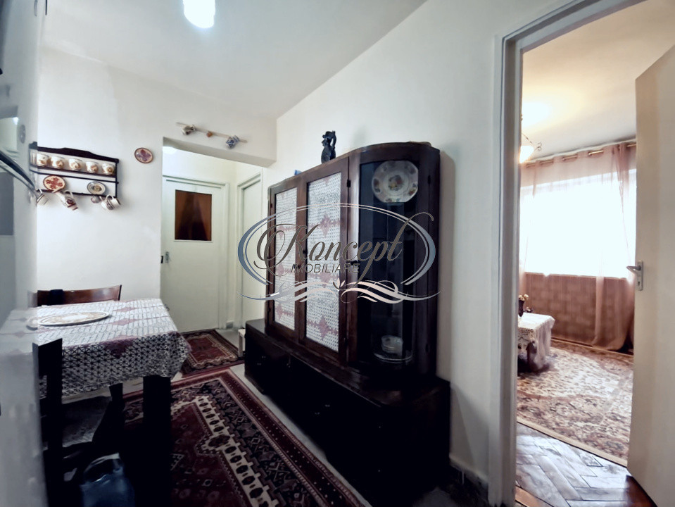 Apartament spatios cu pian, la eraj intermediar, zona Academiei de muzica 