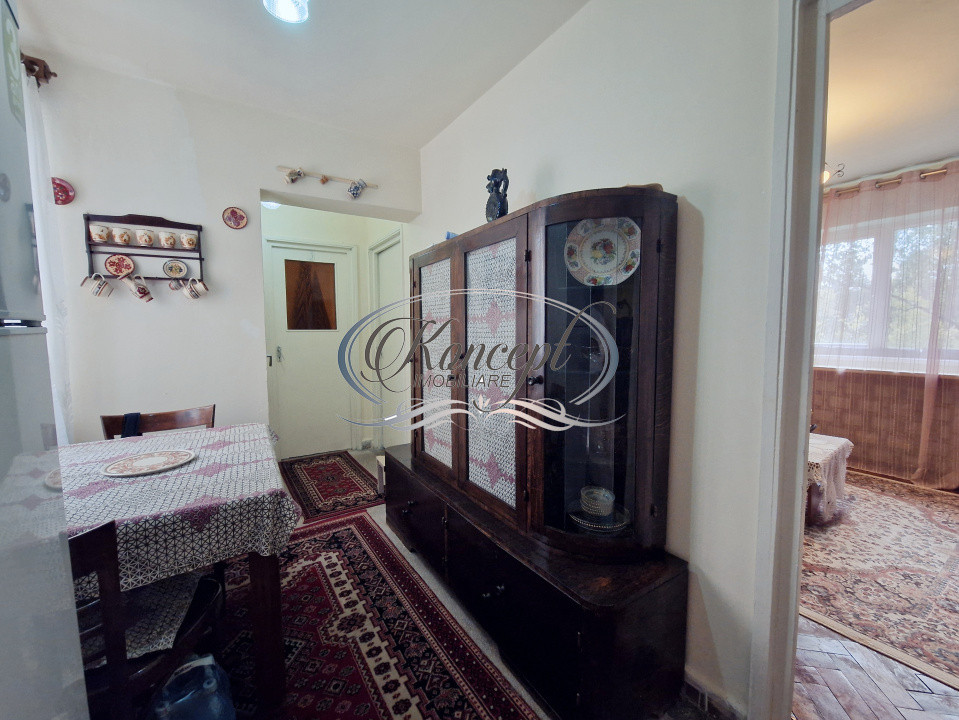 Apartament spatios cu pian, la eraj intermediar, zona Academiei de muzica 