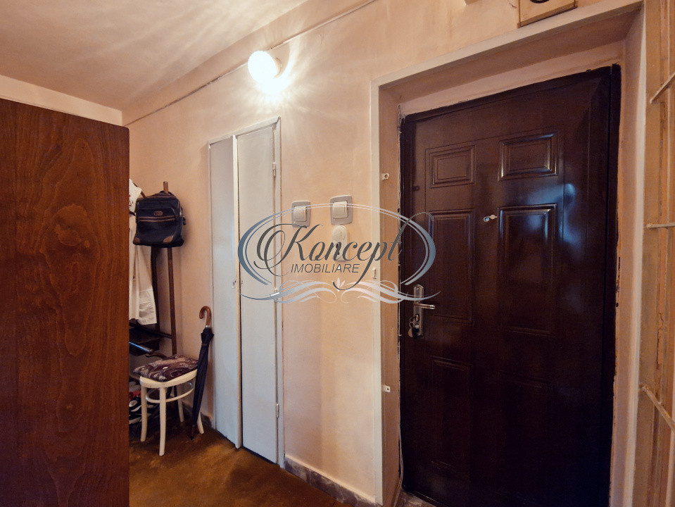 Apartament spatios cu pian, la eraj intermediar, zona Academiei de muzica 
