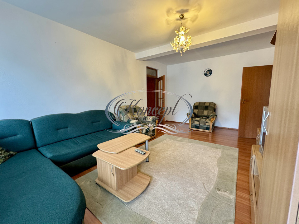 Apartament spatios in zona FSEGA
