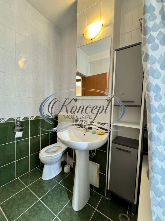 Apartament spatios in zona FSEGA