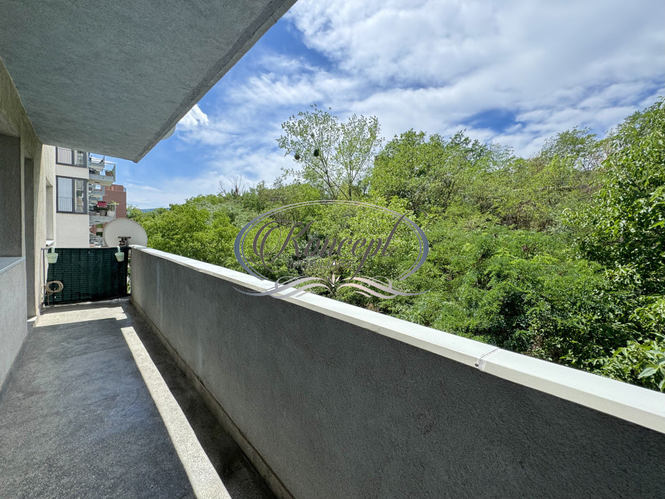 Apartament spatios in zona FSEGA