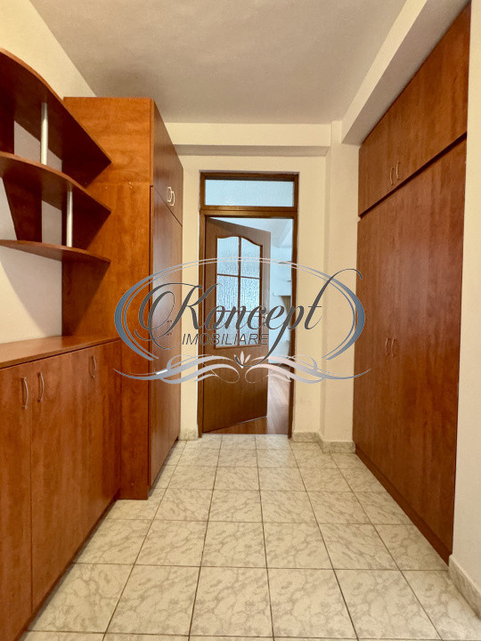 Apartament spatios in zona FSEGA