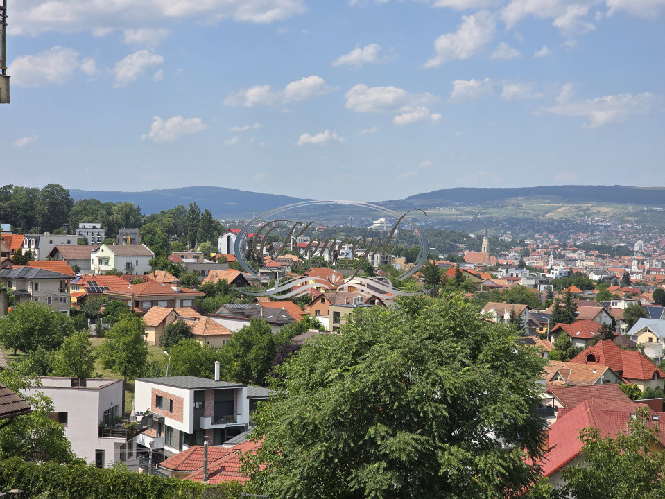 Apartament cu garaj si panorama spre oras