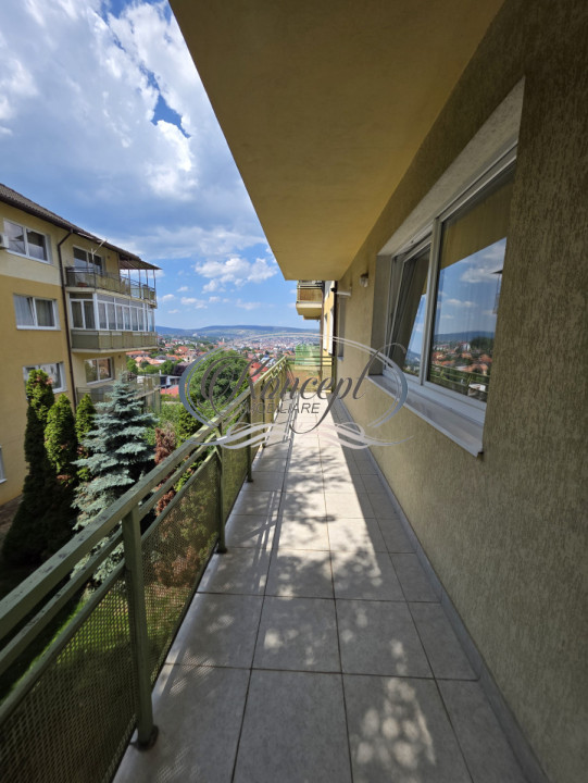 Apartament cu garaj si panorama spre oras