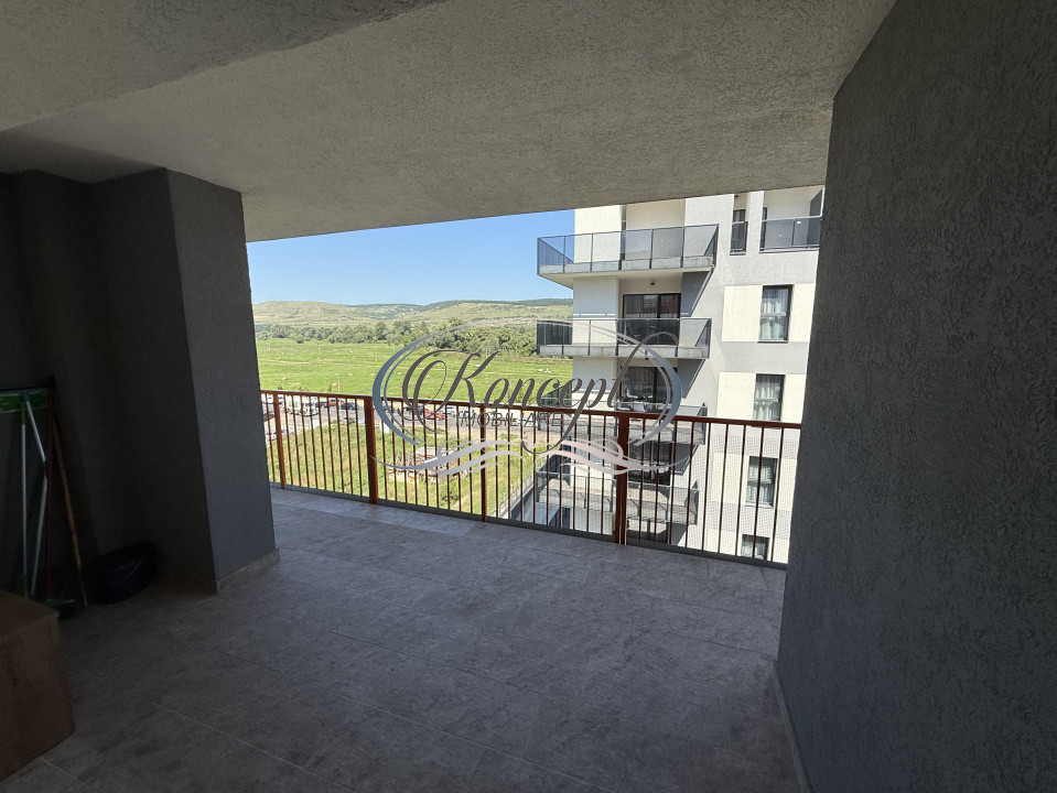 Apartament cu terasa spatioasa si loc de parcare, zona Vivo