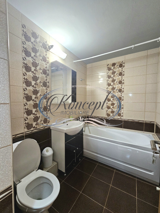 Apartament luminos, etaj intermediar, zona Parcul Rozelor