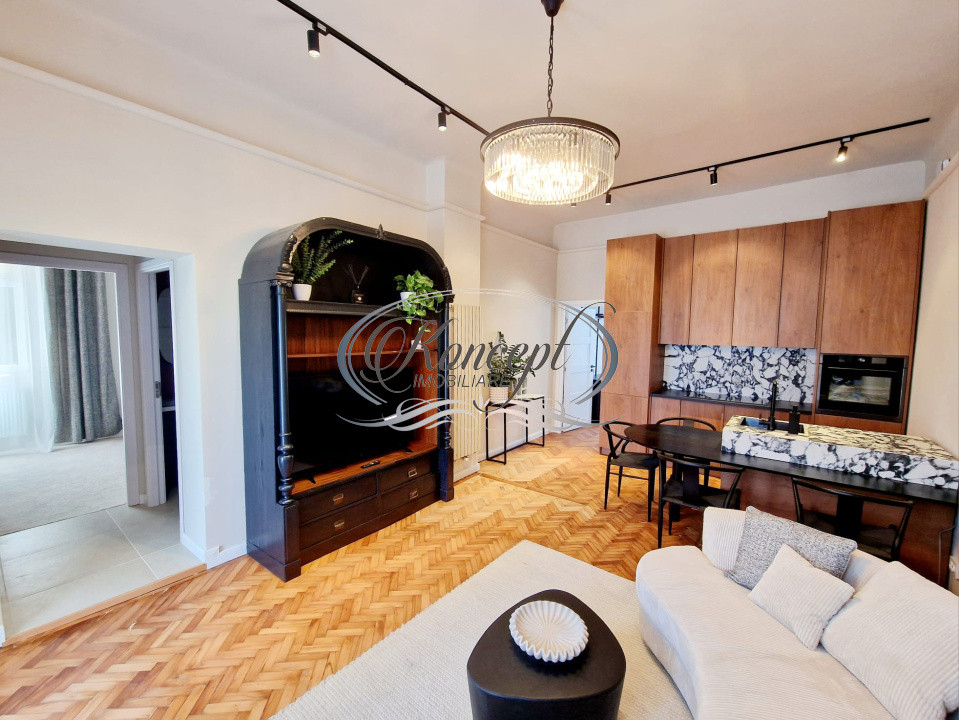 Oportunitate investitie: apartament cu pod mansardabil, semicentral