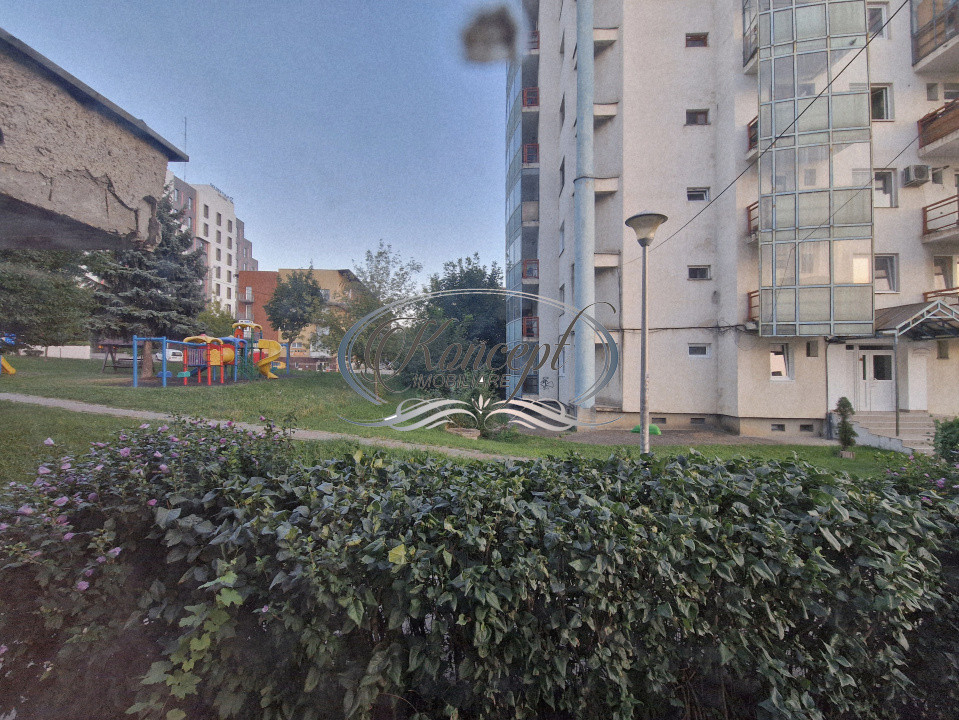 Locatie luminoasa cu balcon generos in Zorilor, langa Golden Tulip