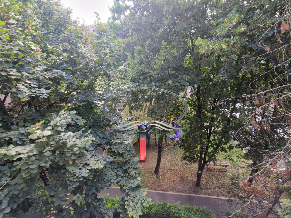 Apartament mobilat cu garaj si loc de joaca in Gheorgheni