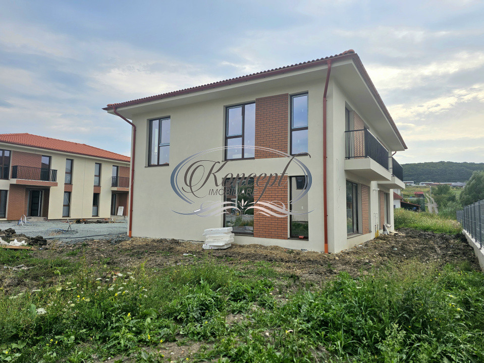 Duplex in ansamblu rezidential inchis, Chinteni