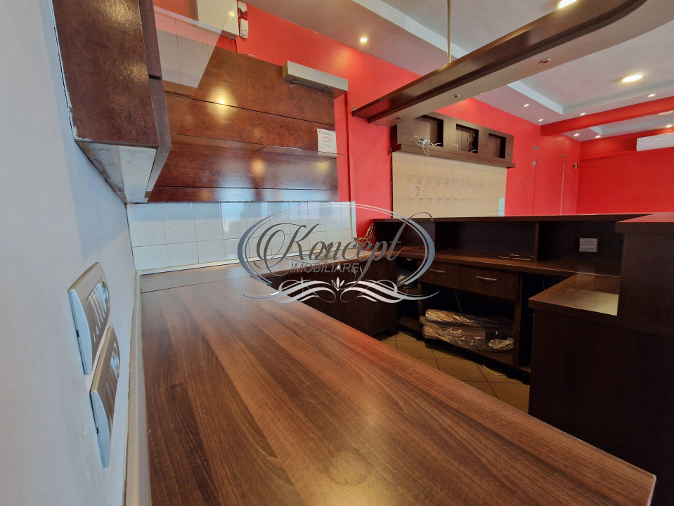 Spatiu comercial cu terasa si vitrina, Dambul Rotund