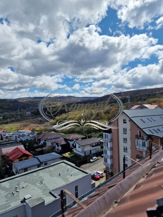 Apartament pe 2 niveluri cu panorama, cartier Manastur