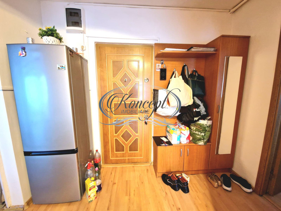Apartament luminos si mobilat complet, cartier Intre Lacuri