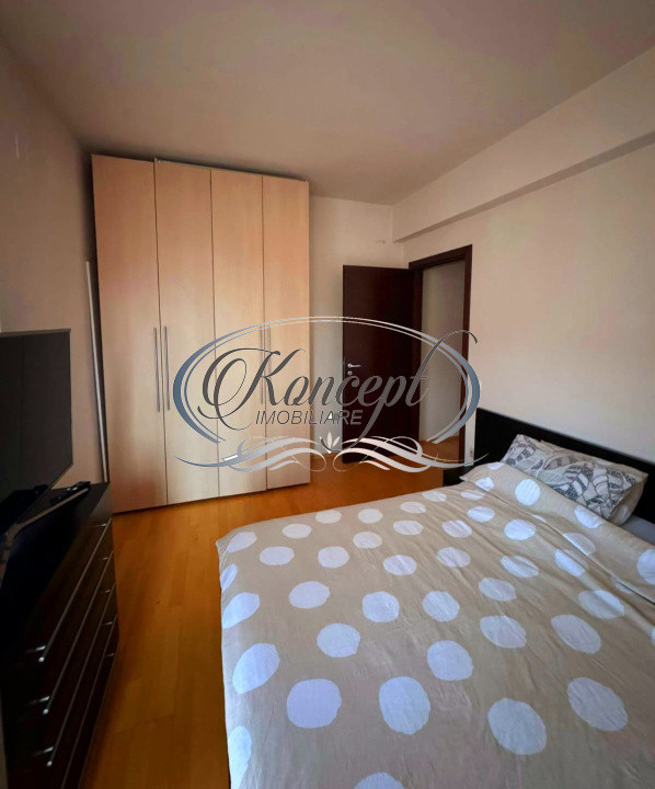 Apartament cu parcare, zona Grand Hotel Italia